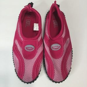 WAVE Women's Water Shoes Pink Size 8